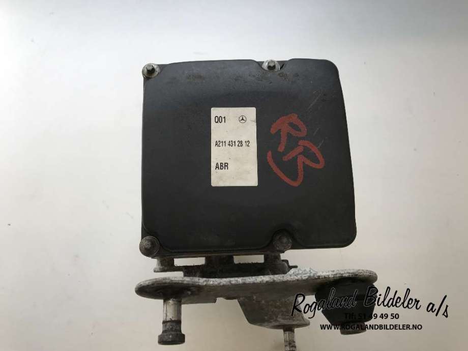 ABS sentral til Mercedes E-Klasse 2006-2009 (Fase 2) (W211) (W211) (MERCEDES|A 211 431 20 12|A 211 431 15 12|)
