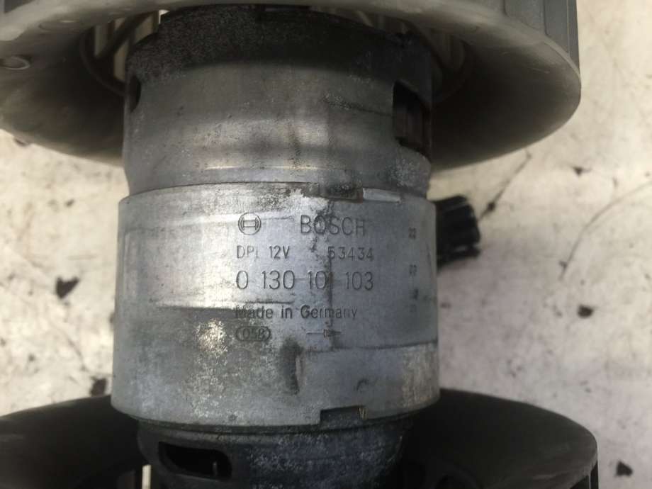 Varmeapparat motor til BMW 3-Serie 1998-2005 (E46) (E46) (BMW|0 130 101 103|64 11 8 372 797|)