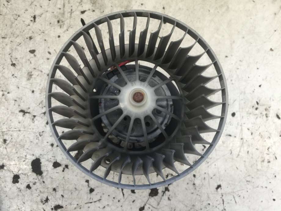 Varmeapparat motor til BMW 3-Serie 1998-2005 (E46) (E46) (BMW|0 130 101 103|64 11 8 372 797|)