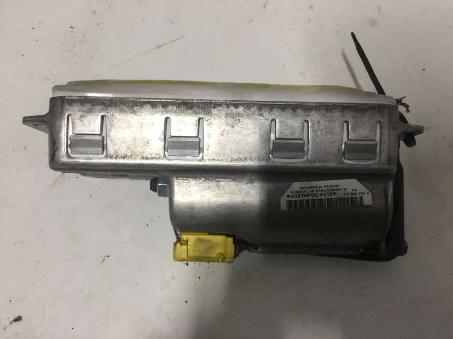 Airbag passasjer til VW Caddy 2004-2010 (Type III, Fase 1) (VOLKSWAGEN|1T0 880 204 A|)