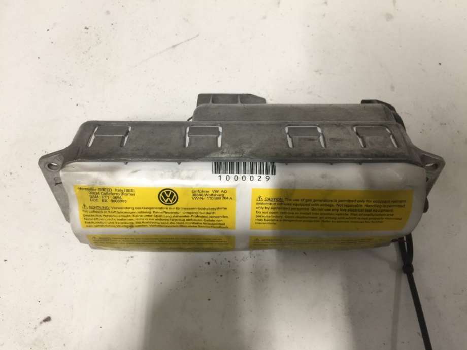 Airbag passasjer til VW Caddy 2004-2010 (Type III, Fase 1) (VOLKSWAGEN|1T0 880 204 A|)