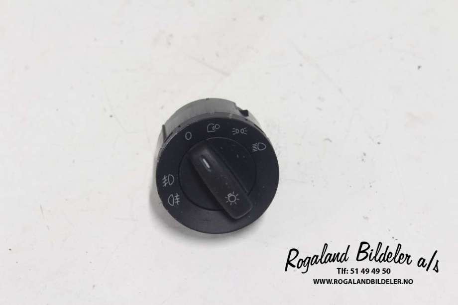 Bryter lys til VW Golf V, Combi, 2003-2008 (VOLKSWAGEN|3C8 941 431 A)