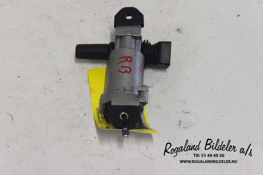 Baklukeåpner motor til Mercedes ML, 1997-2005 (W163) (W163) (MERCEDES|A 163 820 14 42)