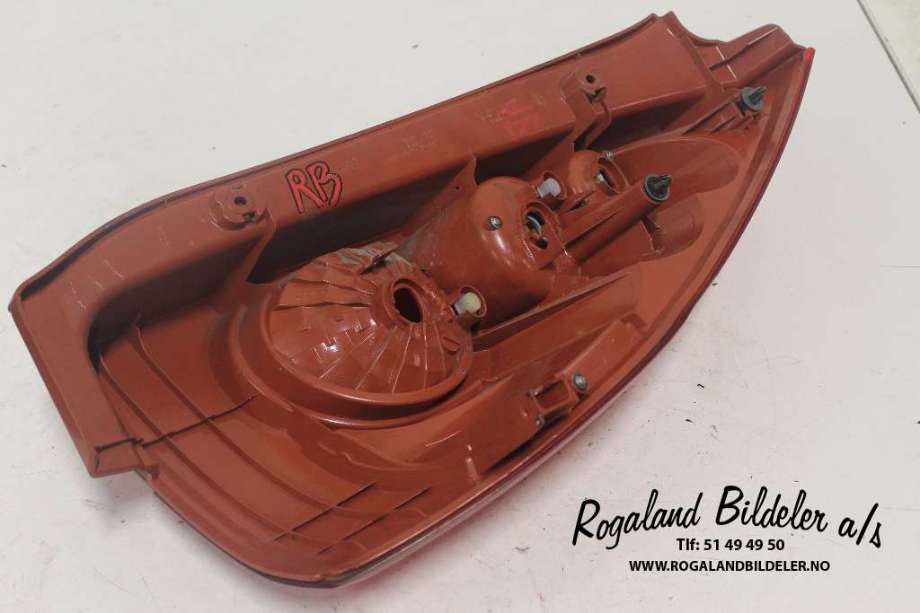 Baklykt venstre til Mazda 5 2005-2010 (Type I)  (MAZDA|C235-51-160E|)