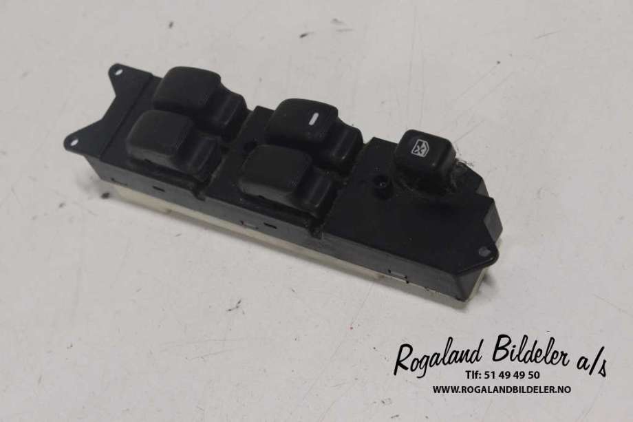 Bryter ruteheis til Mitsubishi Pajero 2000-2006 (Type III) (MITSUBISHI|MR445652|)