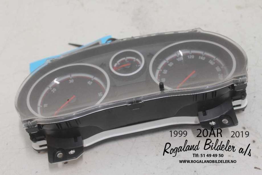 Instrumentpanel til Opel Corsa D 2006-2014  (OPEL|13285393|)