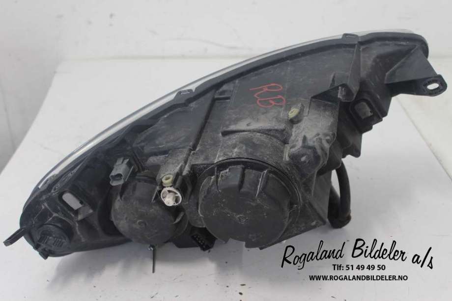 Frontlykt venstre halogen til Peugeot 807 2003-2009  (PEUGEOT|6208 F1|)