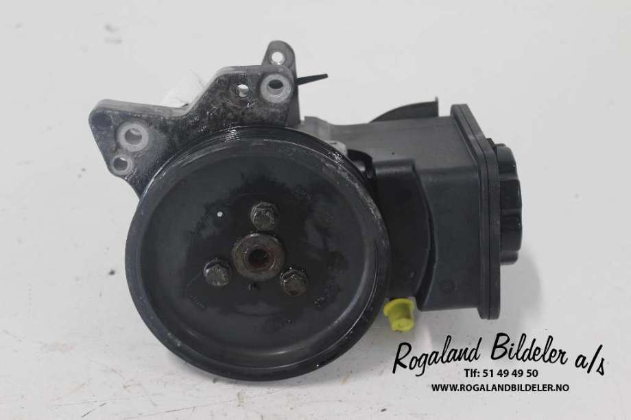 Servo pumpe mekanisk til BMW 3-Serie 1998-2005 (E46) (E46) (BMW|32 41 6 756 575|)