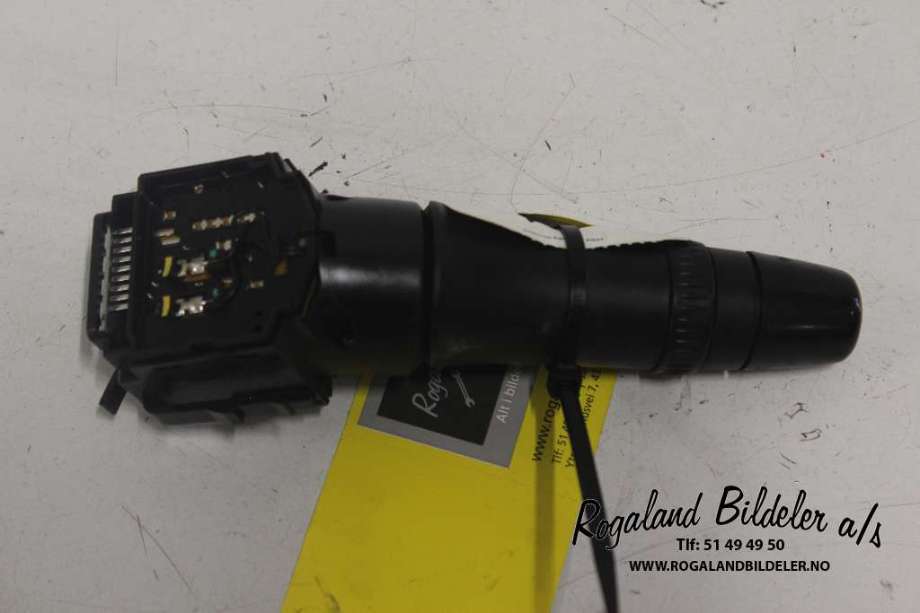 Bryter visker til Mitsubishi Outlander 2007-2010 (Type II, Fase 1) (MITSUBISHI|8612A015|)
