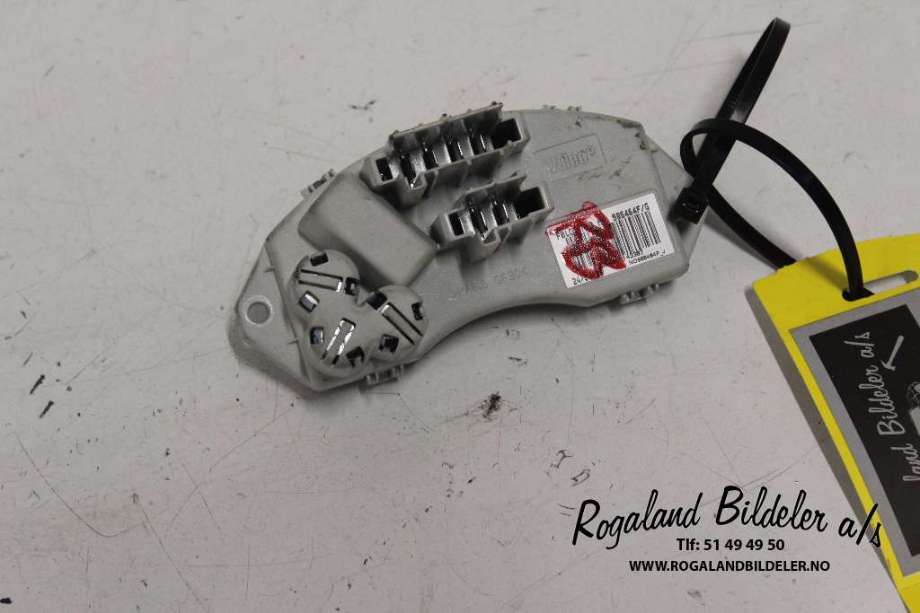 Varmeapparat motstand til BMW 3-Serie 2005-2011 (E90/E91/E92/E93) (E90/E91/E92/E93) (BMW|64 11 9 266 185|)