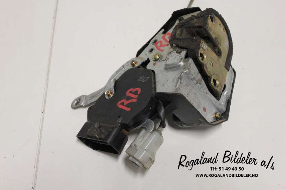 Dørlås låskasse til Toyota RAV4 2000-2006 (Type II)  (TOYOTA|6911042090|)
