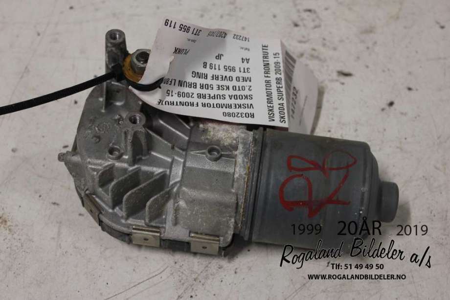 Viskermotor frontrute til Škoda Superb 2008-2015 (Type II)  (SKODA|3T1 955 023 A|3T1 955 119 B)