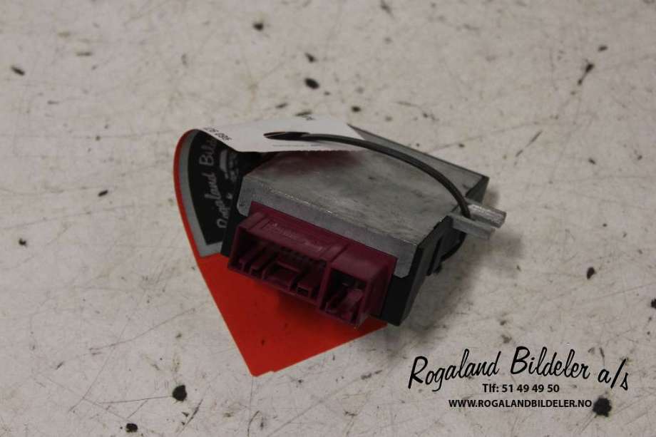 Styreenhet drivstoffpumpe til BMW 3-Serie 2012-2018 (F30/F31/F34) (F30/F31/F34) (BMW|16 14 7 426 095|)