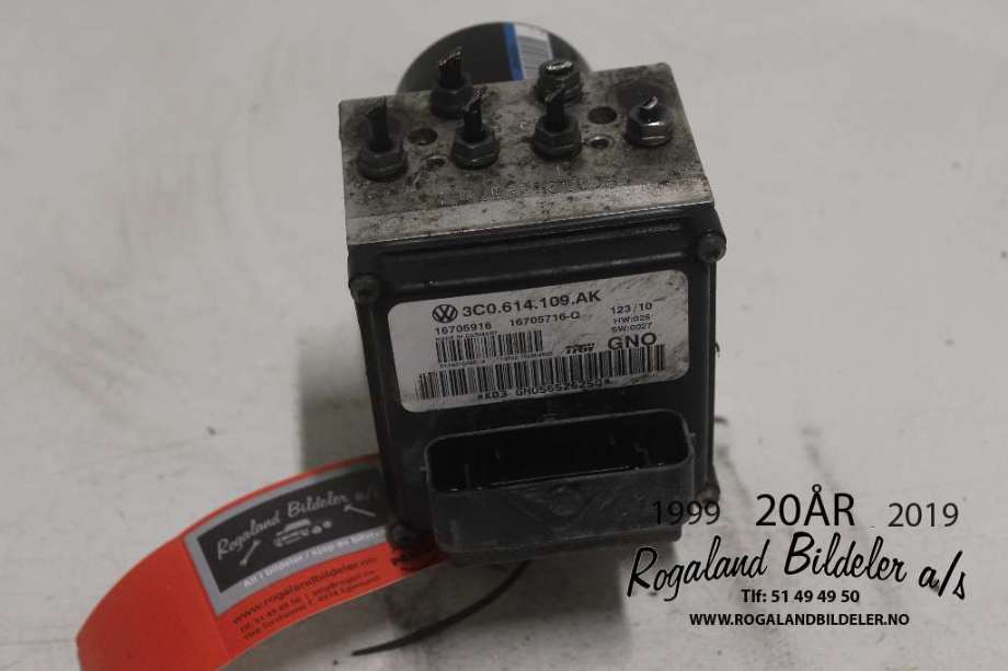 ABS sentral til VW Passat 2005-2010 (B6) (B6) (VOLKSWAGEN|3C0 614 109 AK|)