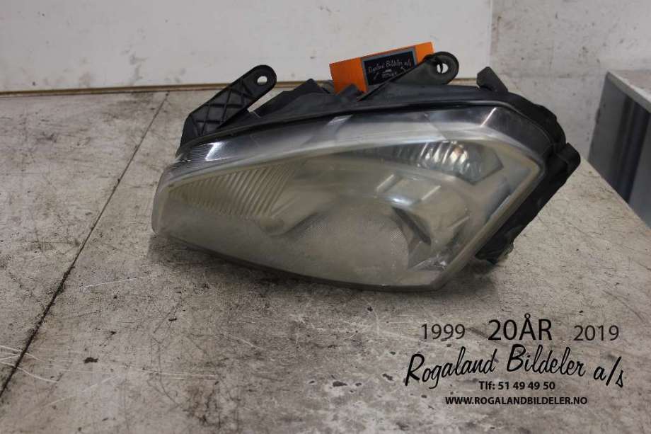 Frontlykt venstre halogen til Nissan Qashqai 2007-2010 (Type I, Fase 1)  (26060JD900|)