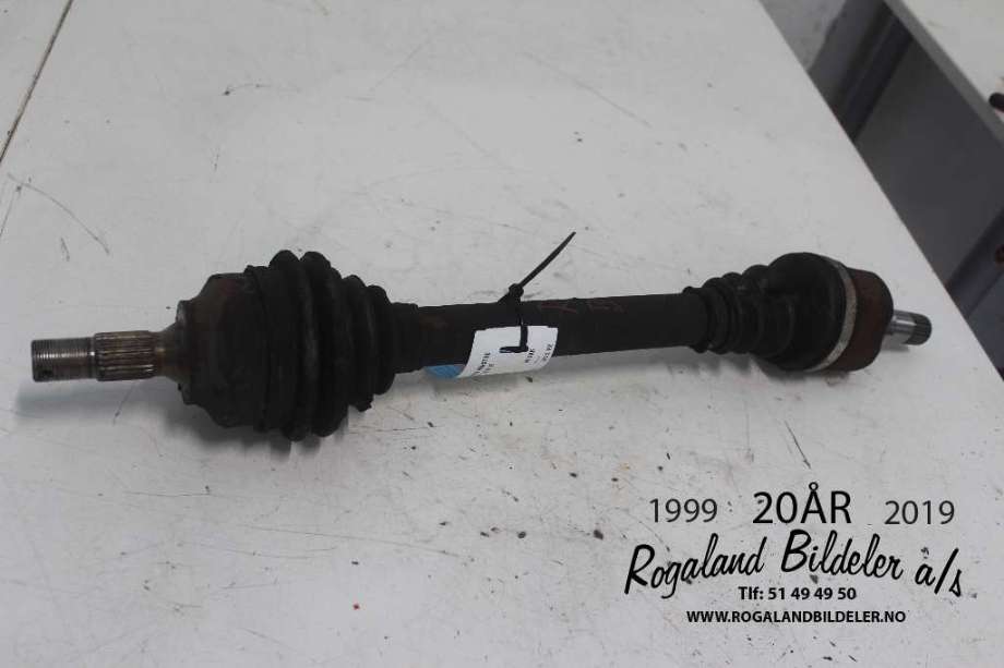 Drivaksel venstre foran til Peugeot 3008 2009-2016 (Type I)  (PEUGEOT|3272 PZ|)