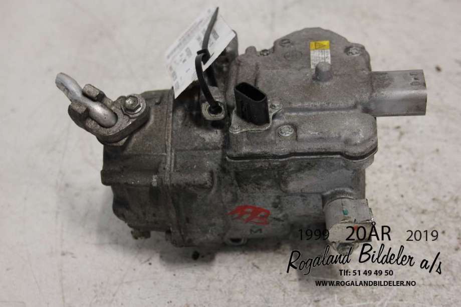 Aircondition kompressor til Toyota Yaris 2014-2020 (Type III, Fase 2)  (TOYOTA|8837052012|)