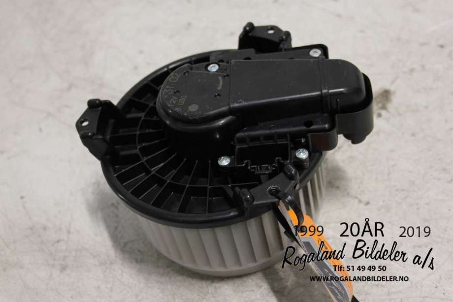 Varmeapparat motor til Toyota Yaris 2014-2020 (Type III, Fase 2)  (TOYOTA|871030D220|)