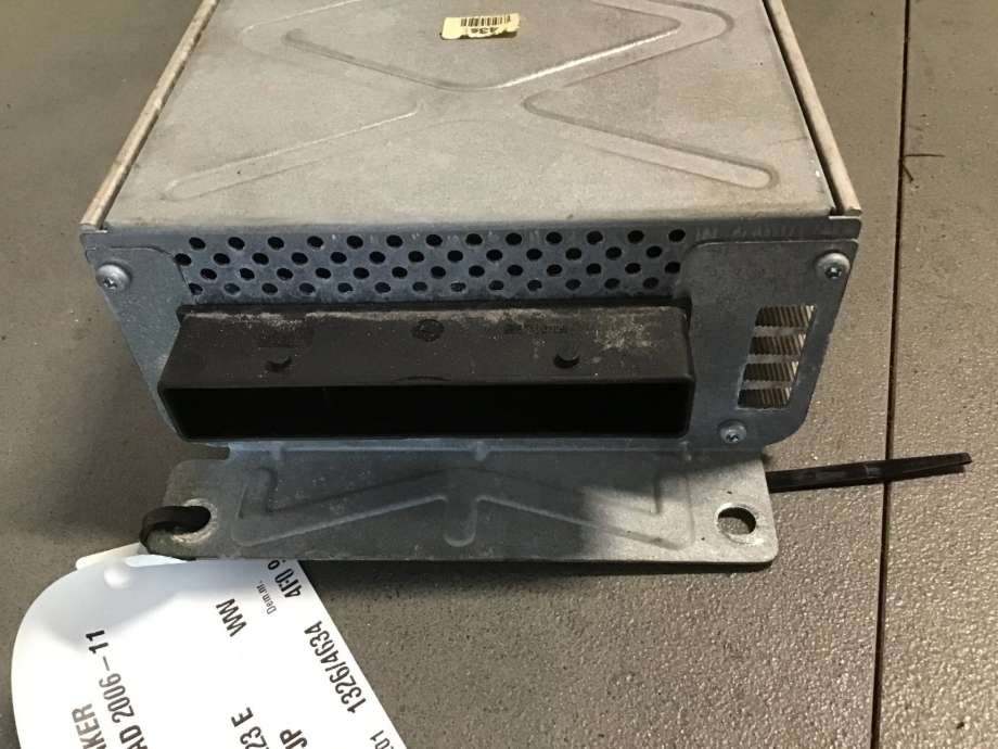 Bilstereo forsterker til Audi A6, Allroad 2006-2008 (Type II, Fase 1) (C6) (C6) (AUDI|4F0 910 223 E|)