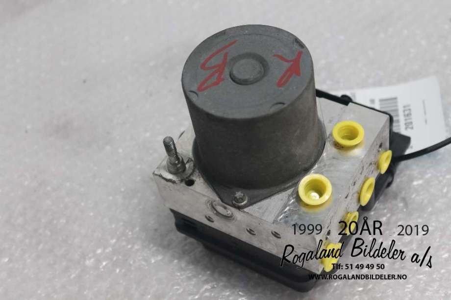 ABS sentral til Audi A6 2005-2008 (Type III, Fase 1) (C6) (C6) (AUDI|4F0 614 517 AB|)