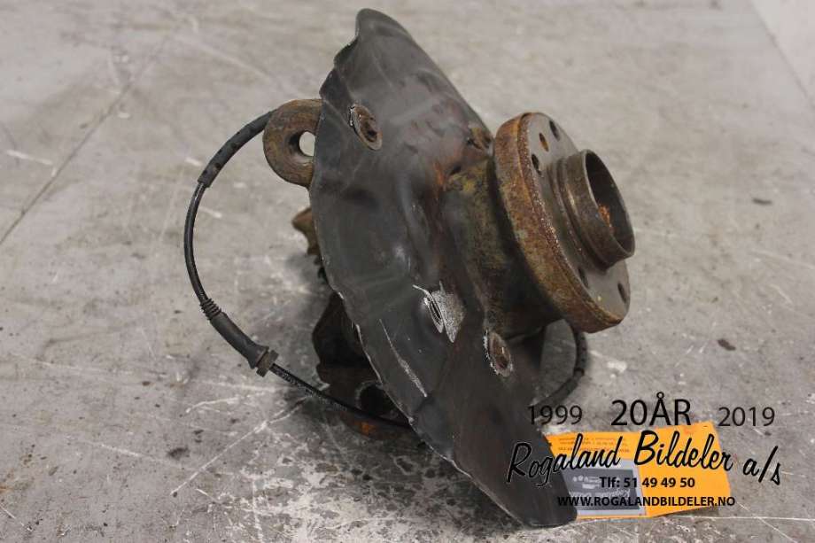 Hjulspindel venstre foran til BMW X3 2007-2010 (Fase 2) (E83) (E83) (BMW|31 21 3 450 557|)