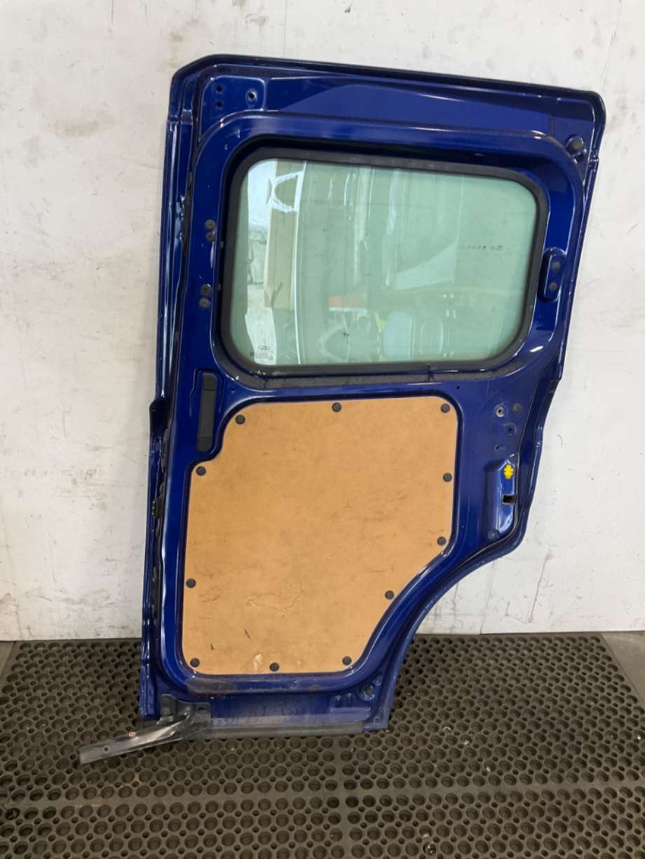Dør høyre skyvedør til Ford Transit Courier 2014-2018 (Type I, Fase 1) (FORD|2729896|PET76-24630-FH)