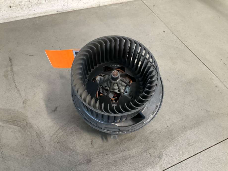 Varmeapparat motor til BMW X3 2010-2017 (F25) (F25) (BMW|64 11 9 227 670|)