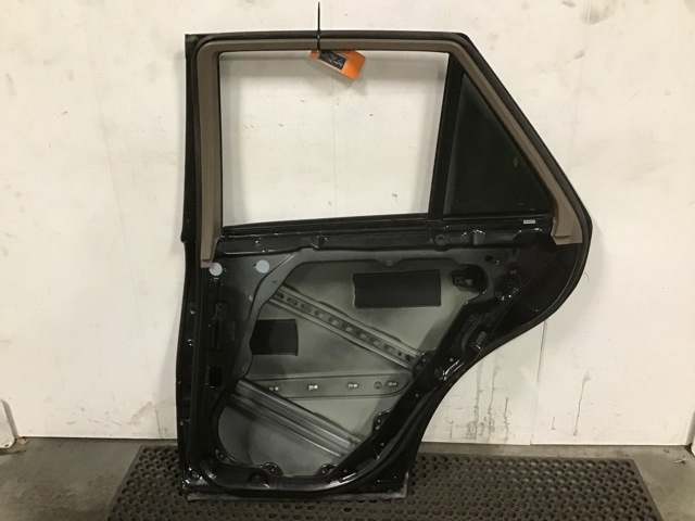 Dør høyre bak til Mercedes ML 2005-2011 (W164) (W164) (MERCEDES|A 164 730 02 05|)