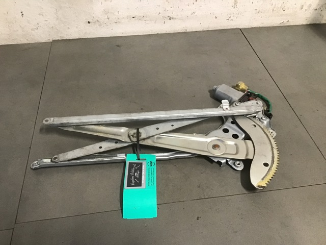 Ruteheis høyre til Toyota Hiace 2007-2012 (Fase 3)  (TOYOTA|6980126040|)