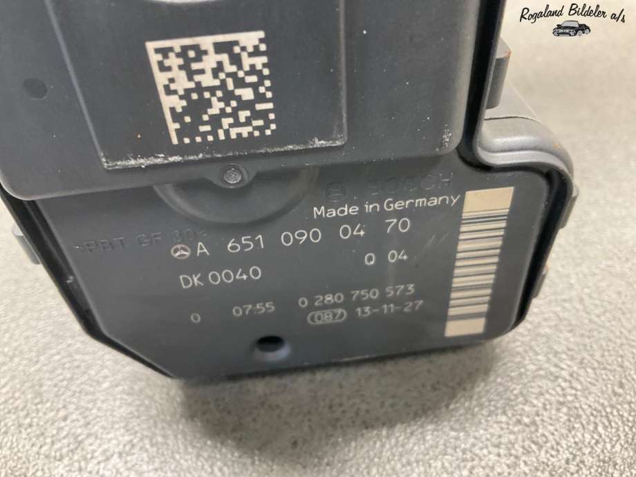 Spjeldhus til Mercedes CLA 2013-2019 (C117) (C117) (MERCEDES|A 651 090 04 70|)