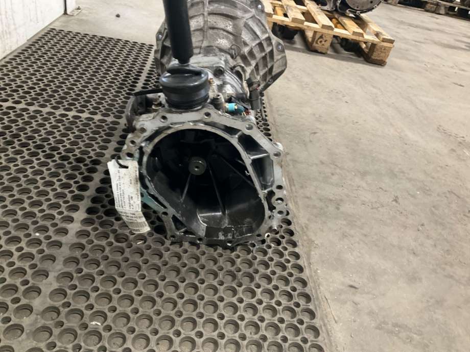 Girkasse manuell til Nissan King Cab 2002-2011 (Fase 2) (D22/NP300) (D22/NP300) (NISSAN|32010VK510|)