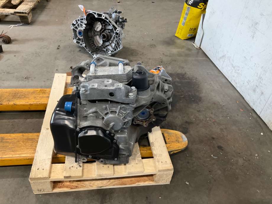 Girkasse automat til VW Touran 2010-2015 (Type I, Fase 3)  (VOLKSWAGEN|02E 300 062 NX|PQK|02E 300 062 N)