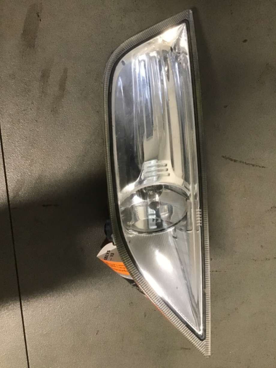 Tåkelykt høyre foran til Ford Mondeo 2011-2014 (Type IV, Fase 2) (FORD|1731475|BS71-15K201-AB|)