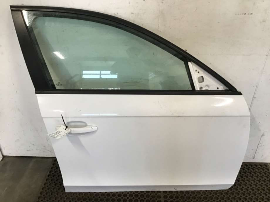 Dør høyre foran til Audi A4, 2007-2014 (Type IV) (B8) (B8) (AUDI|8K0 831 052 J)