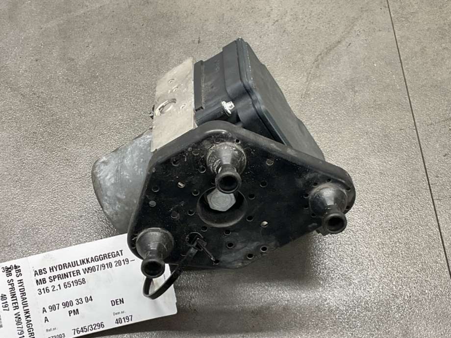 ABS sentral til Mercedes Sprinter 2018-->> (907/910) (907/910) (MERCEDES|A 907 900 33 04)