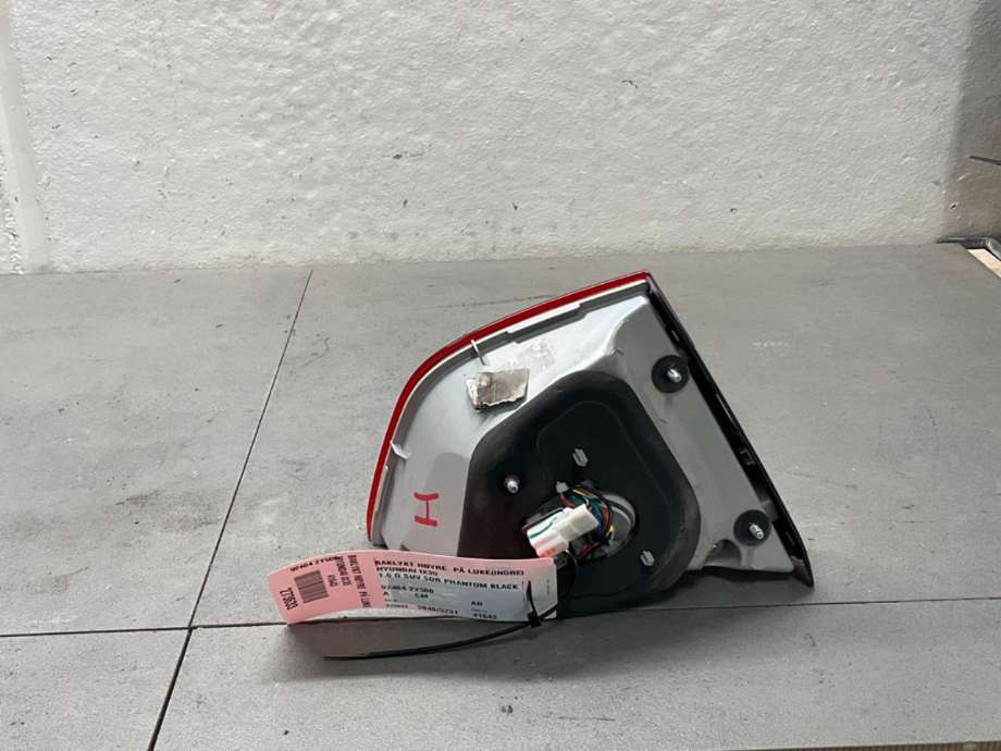Baklykt høyre indre til Hyundai Ix35 2010-2015  (HYUNDAI|92404 2Y500)