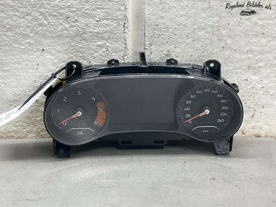 Instrumentpanel til Jeep Compass, 2017-2020 (Type II, Fase 1)  (JEEP|6QR63DX9AC)