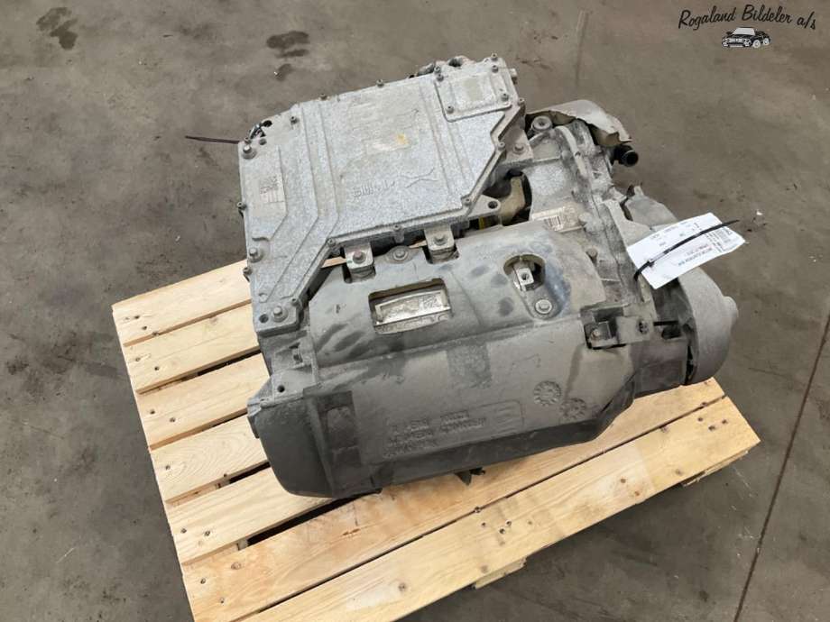 Motor elbil bak til XPeng P7 2021-->>  (TZ220XS701|)