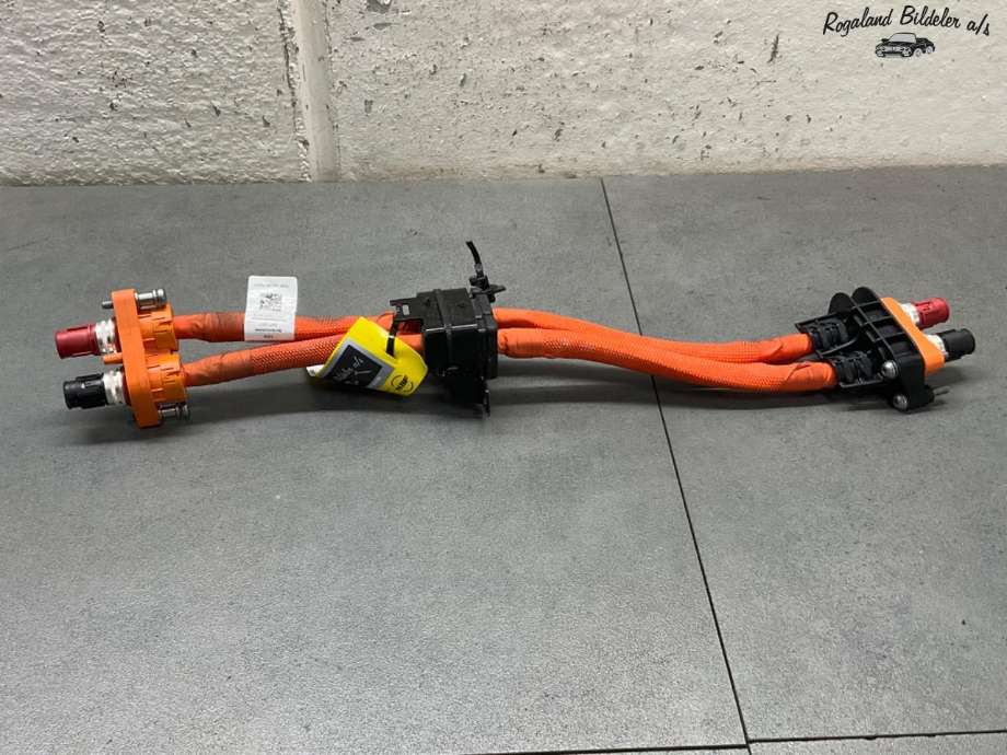 Kabel høy volt (HV) hybrid til Porsche Taycan 2019-->>  (PORSCHE|9J1 971 015 B)