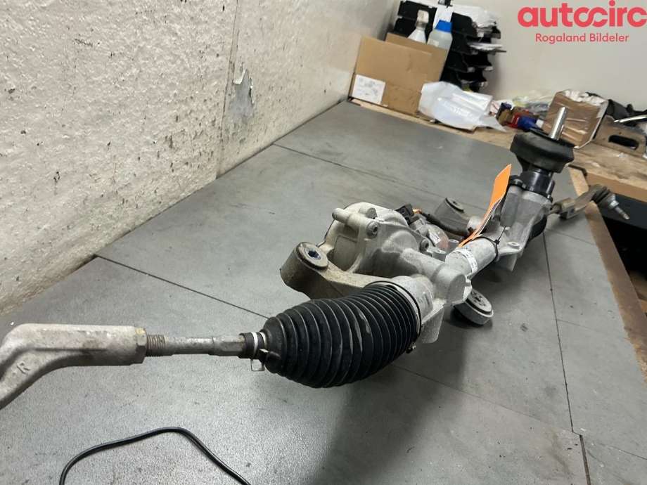 Tannstang elektrisk til Mercedes CLA 2019-->> (C118) (C118) (MERCEDES|A 118 460 31 00|A 118 460 22 00)