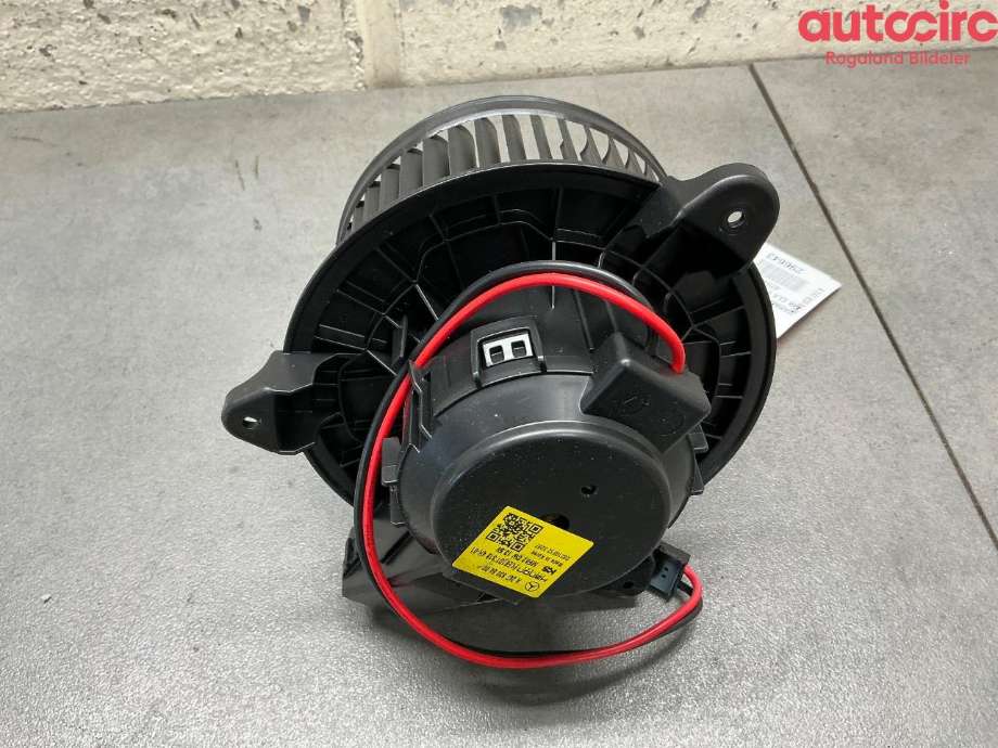 Varmeapparat motor til Mercedes CLA 2019-->> (C118) (C118) (MERCEDES|A 247 830 84 00)