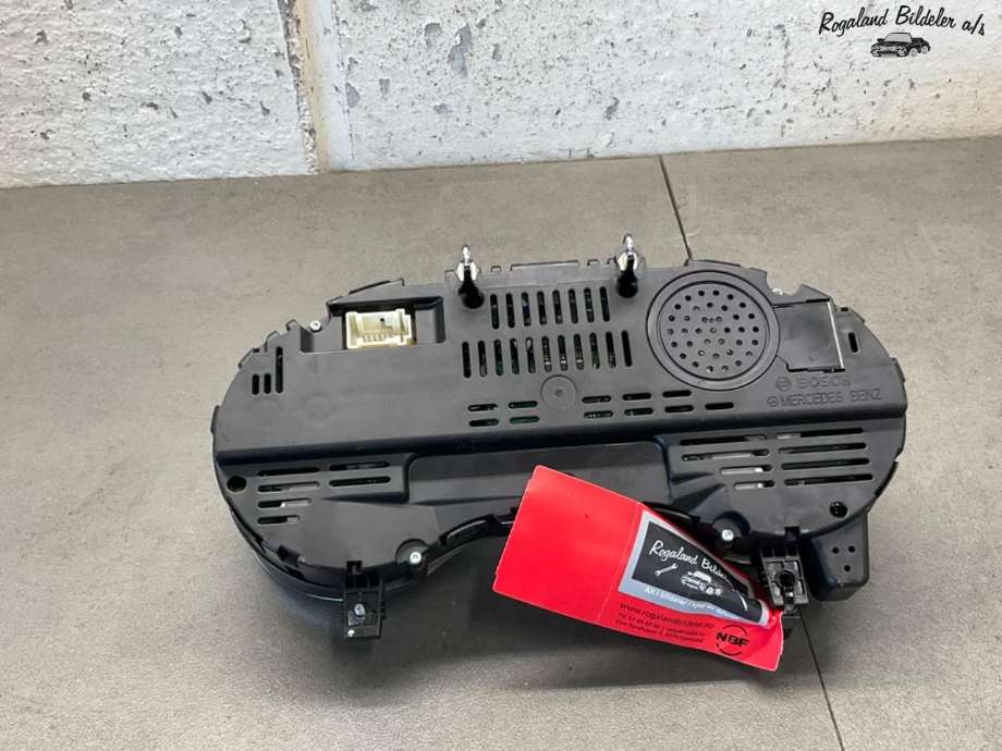 Instrumentpanel til Mercedes GLE 2015-2018 (Fase 2) (W166) (W166) (MERCEDES|A 166 900 14 19 80|A 166 900 14 19)