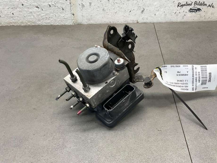 ABS sentral til Toyota Auris, 2013-2015 (Type II, Fase 1) (TOYOTA|4405002870)