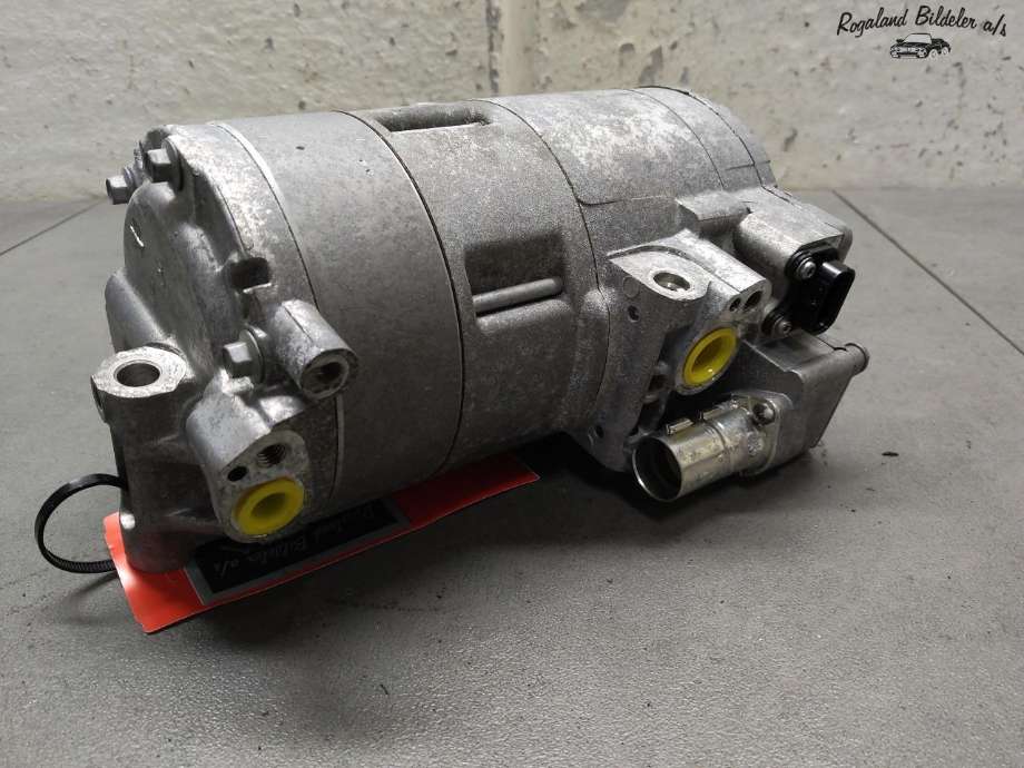 Aircondition kompressor til BMW X3 2017-->> (G01) (G01) (BMW|64 52 9 496 106)