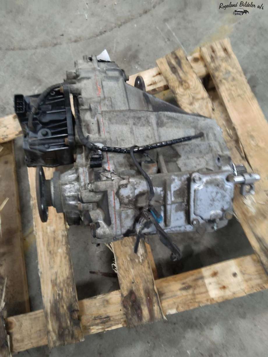 Girkasse 4WD fordelingskasse til Toyota Land Cruiser 120 2002-2009 (TOYOTA|3610060A40|)