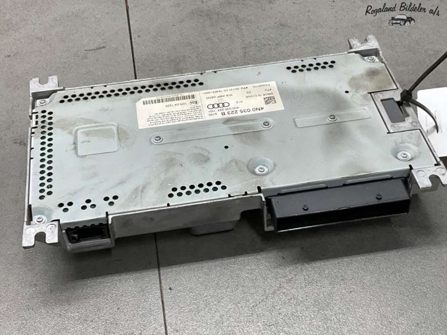 Bilstereo forsterker til Audi A6, 2018-->> (Type V) (C8) (C8) (AUDI|4N0 035 223 C)