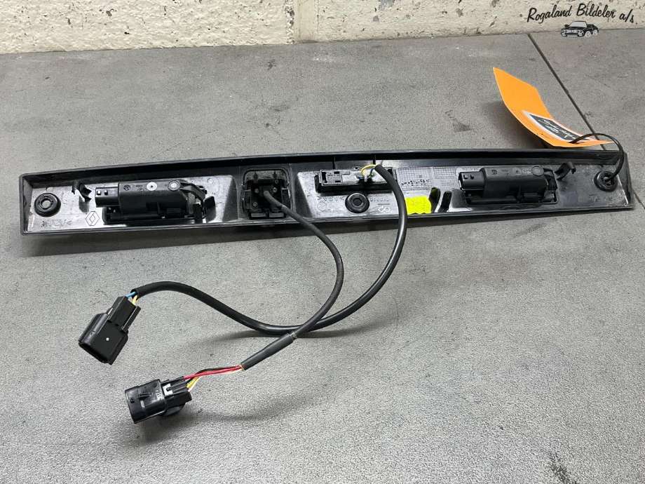 Bakluke/bakdør håndtak til Renault Kadjar 2015-->>  (RENAULT|284427832R|8200480127|265122070R)