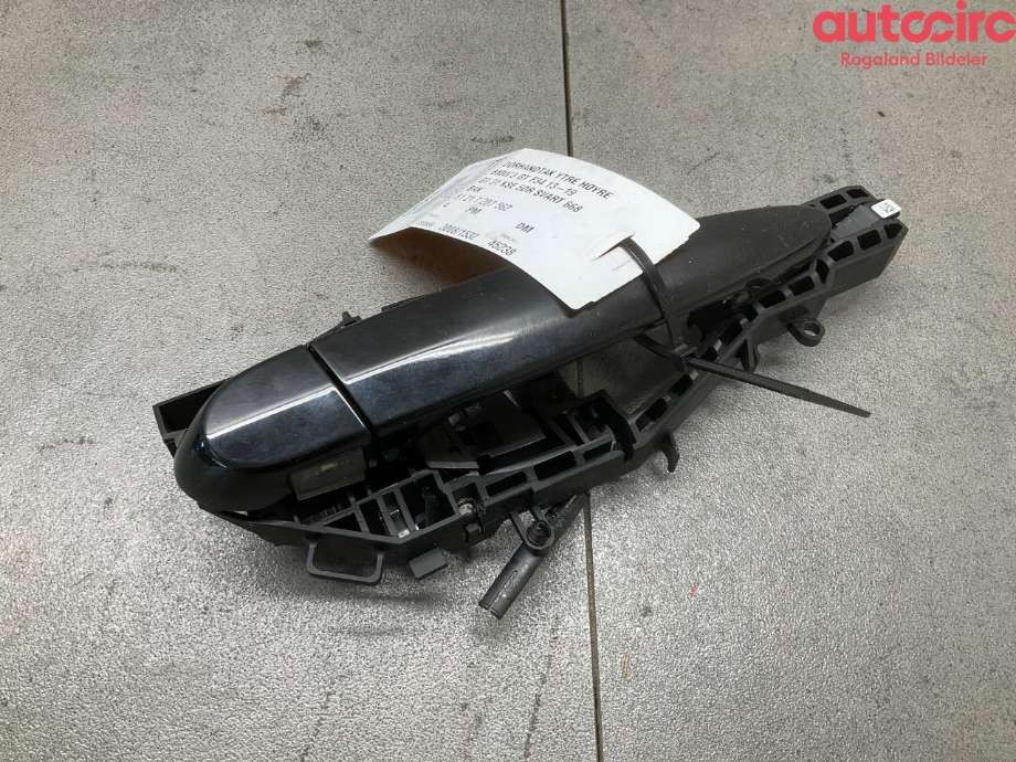 Dørhåndtak utv høyre bak til BMW 3-Serie, 2012-2018 (F30/F31/F34) (F30/F31/F34) (BMW|51 21 7 207 562)