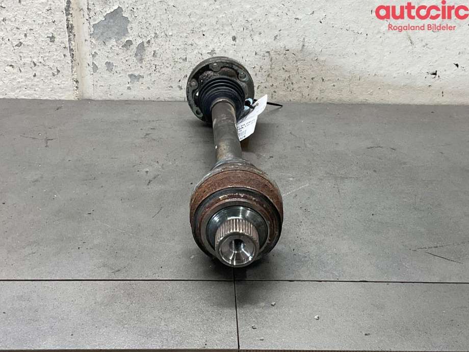 Drivaksel venstre bak, elbil til Audi e-tron 2018-->>  (AUDI|4KE 501 203 B)