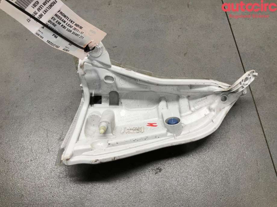 Frontlykt høyre halogen til Nissan Leaf 2011-2017 (Type I)  (NISSAN|261803NL0A)